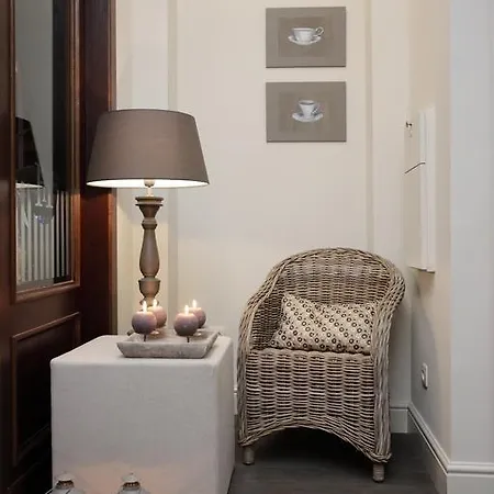 Tuinhotel لوميل